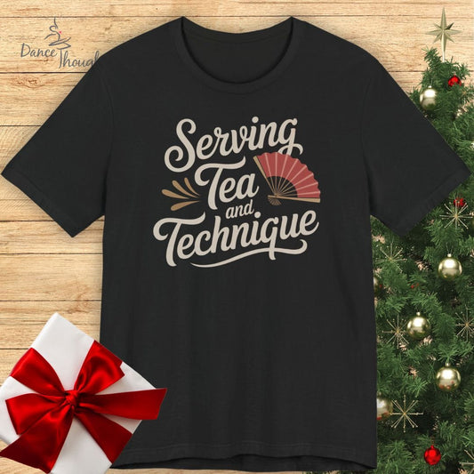 Serving Tea (Chinese) T-Shirt